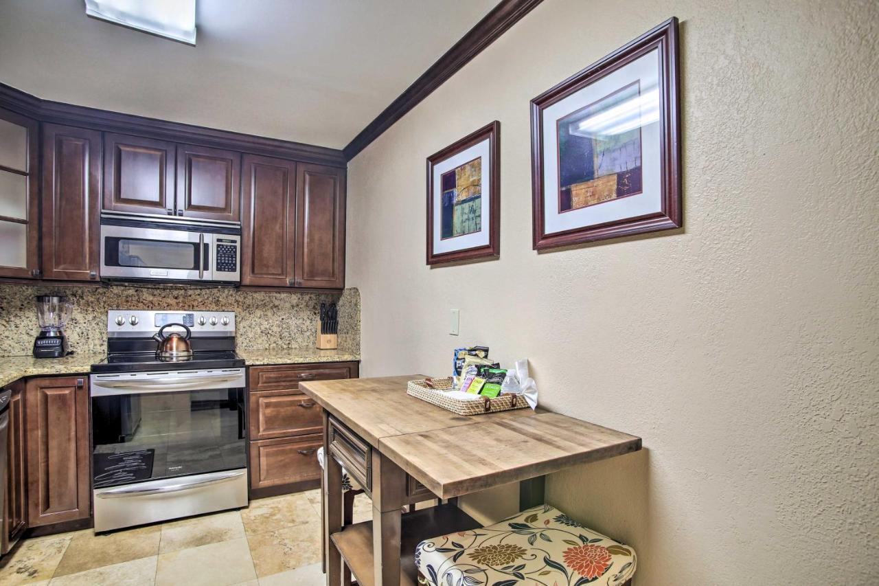 Grand With Stunning Views! Hollywood