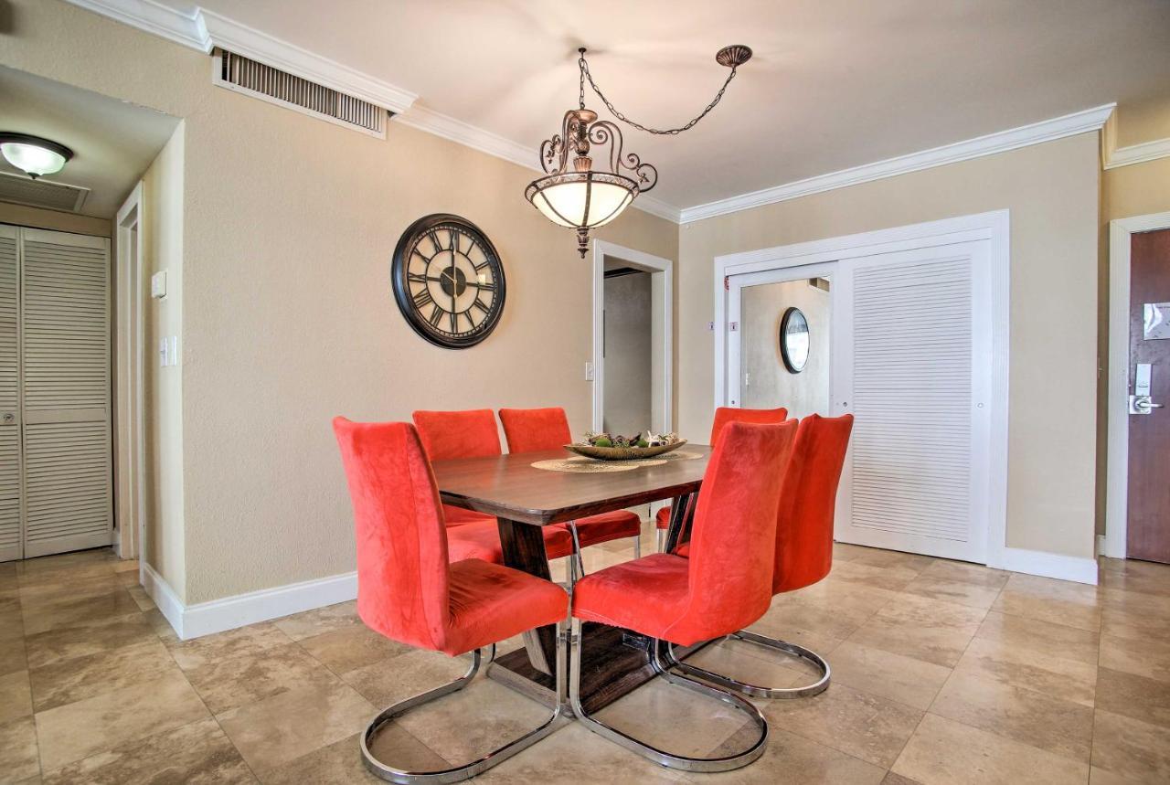 Grand With Stunning Views! *